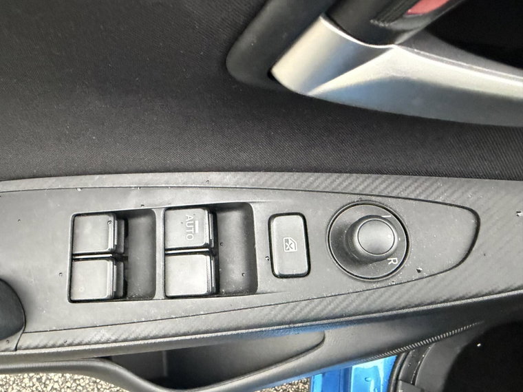 Vehicle Image 26