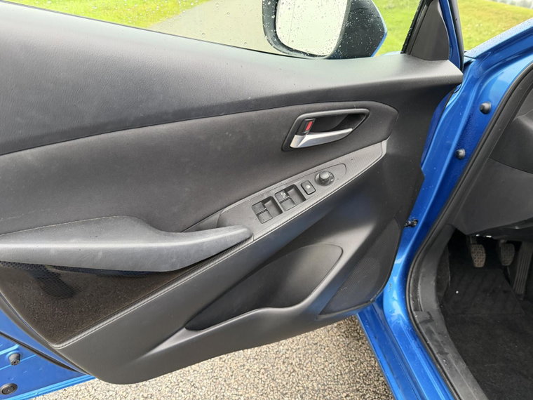 Vehicle Image 27