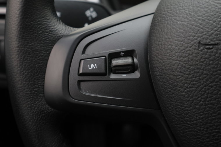 Vehicle Image 28