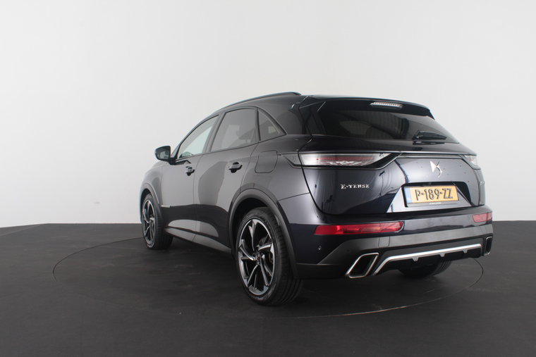 Vehicle Image 17