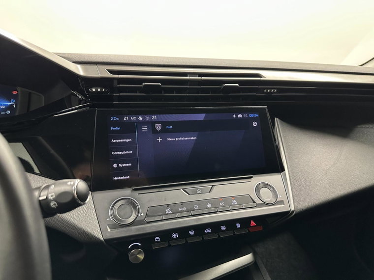 Vehicle Image 37