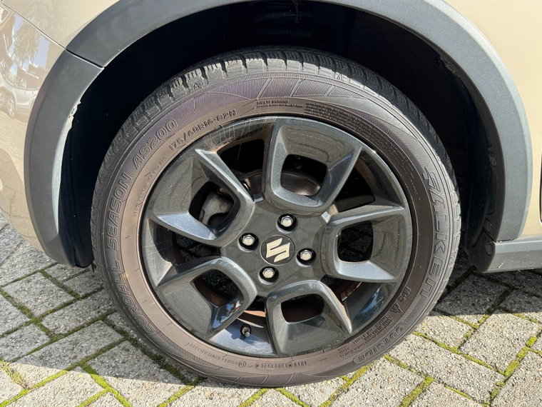 Vehicle Image 14