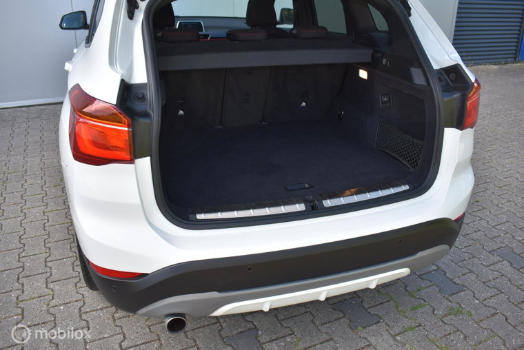 Vehicle Image 33