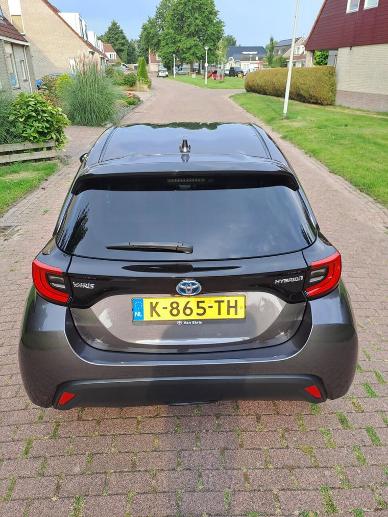 Vehicle Image 10