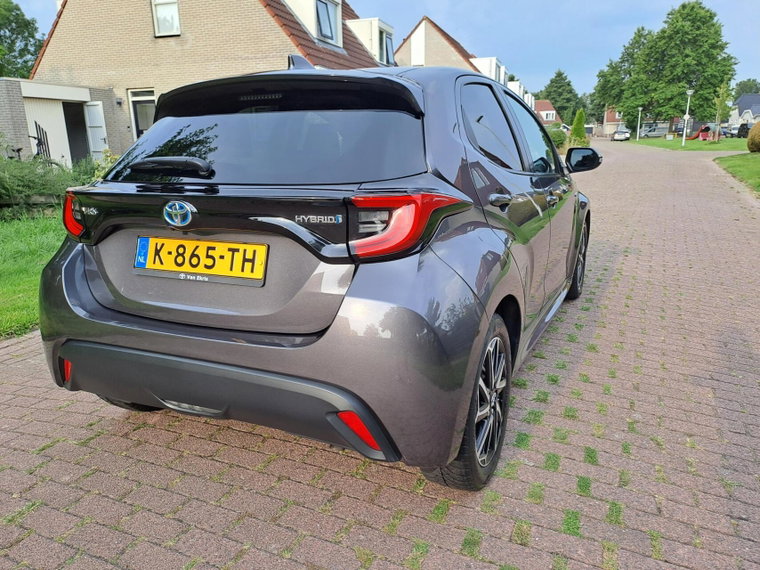 Vehicle Image 11