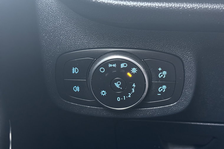 Vehicle Image 17
