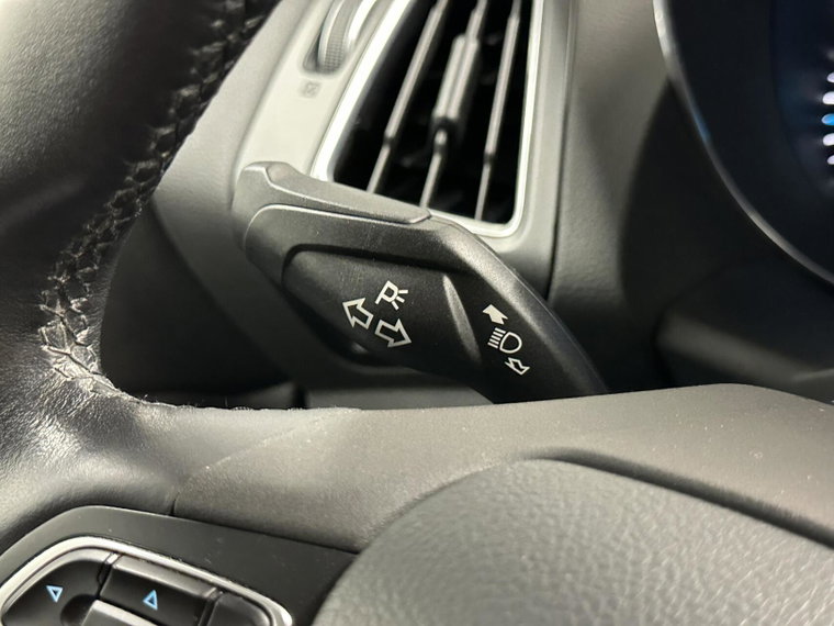 Vehicle Image 27