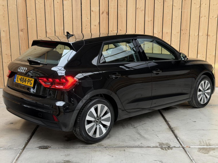 Vehicle Image 39