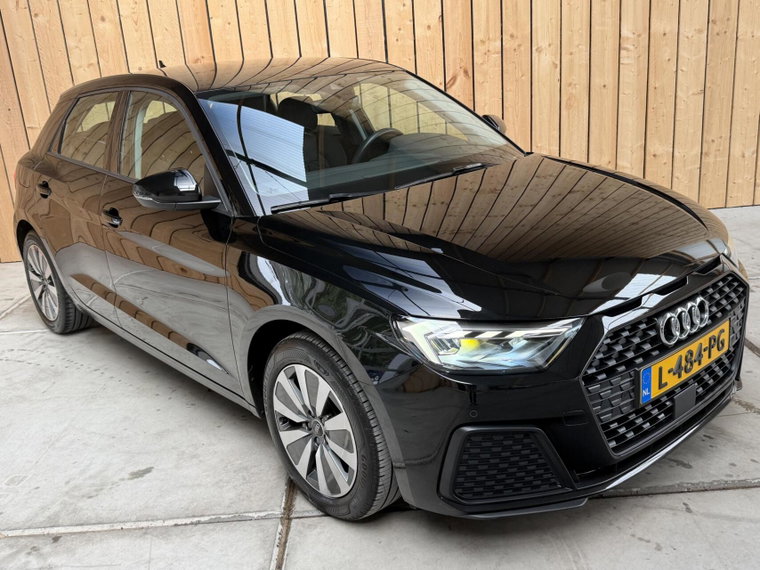 Vehicle Image 40