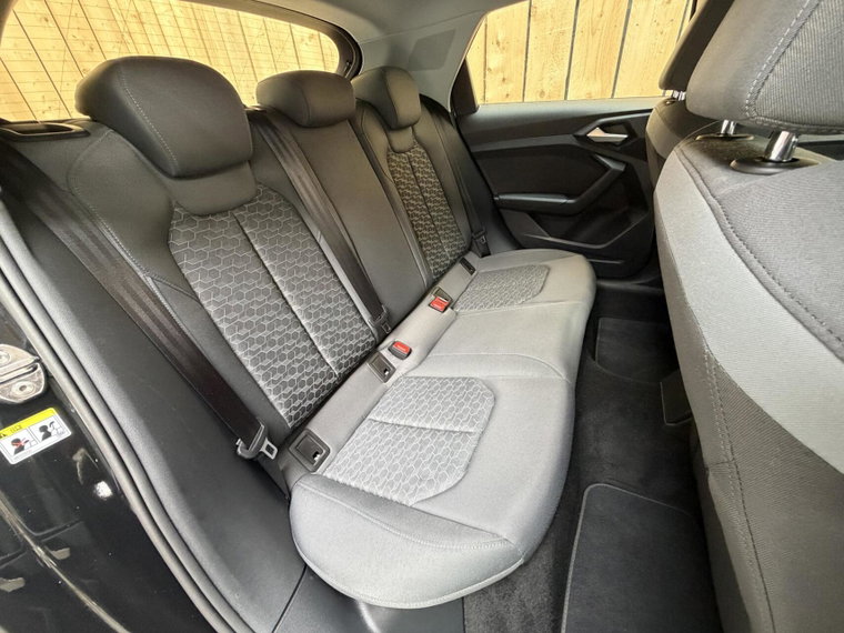 Vehicle Image 45