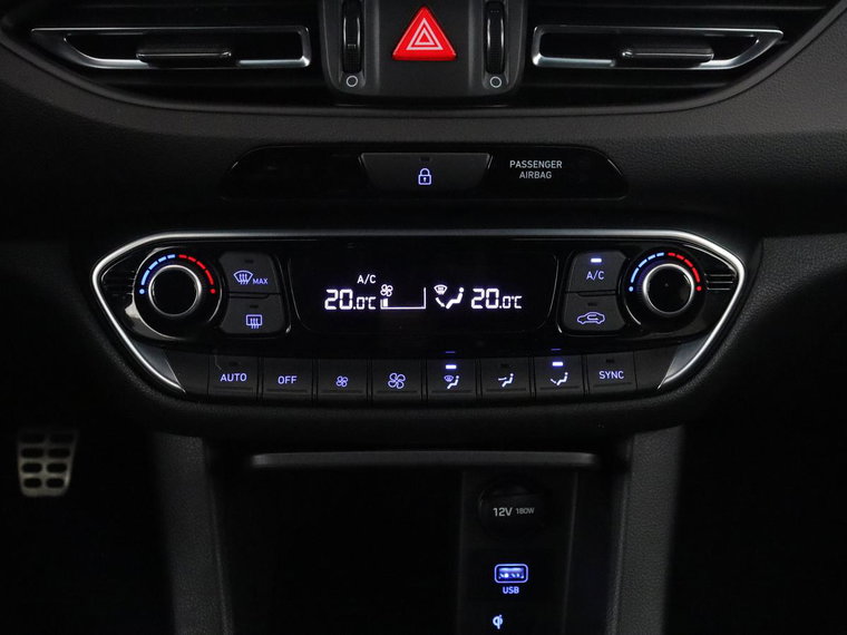 Vehicle Image 27