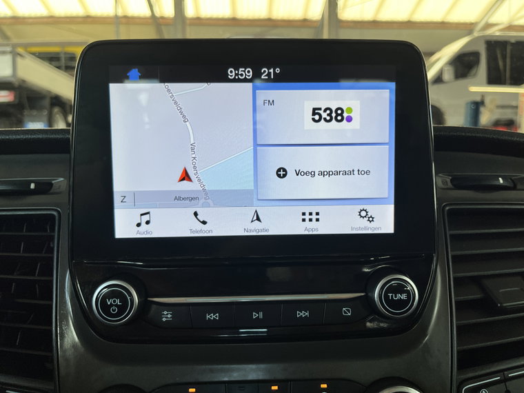 Vehicle Image 40