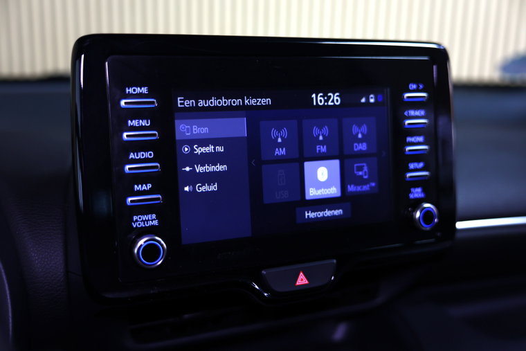 Vehicle Image 21