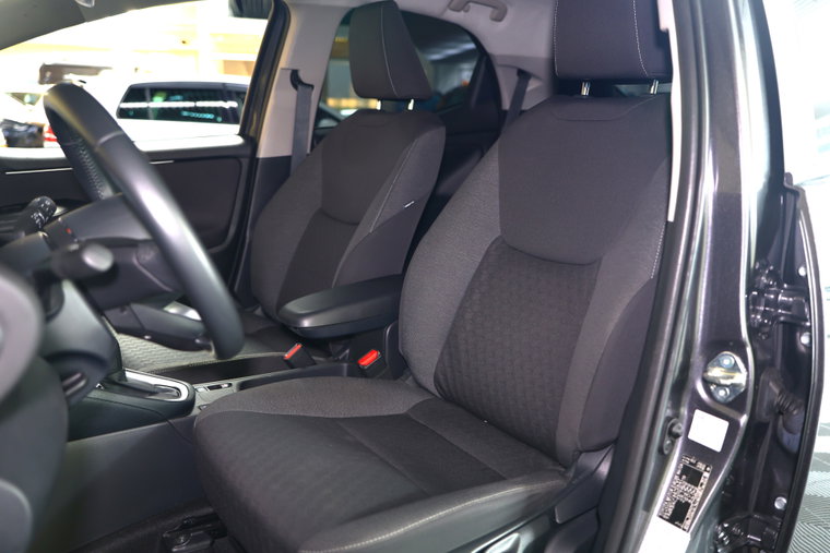 Vehicle Image 30
