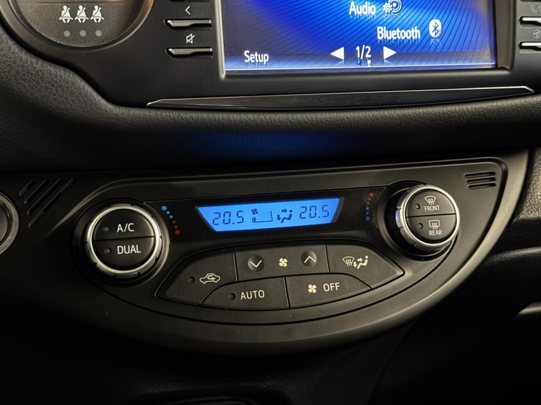 Vehicle Image 17
