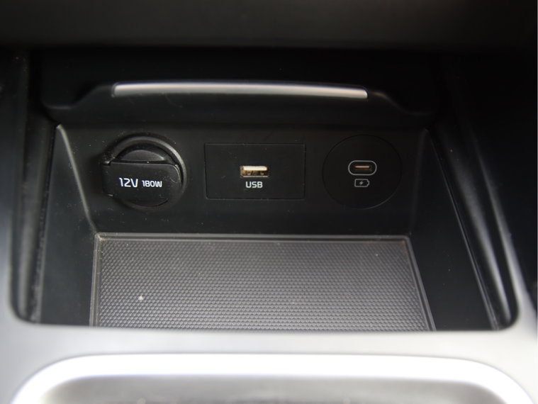 Vehicle Image 28