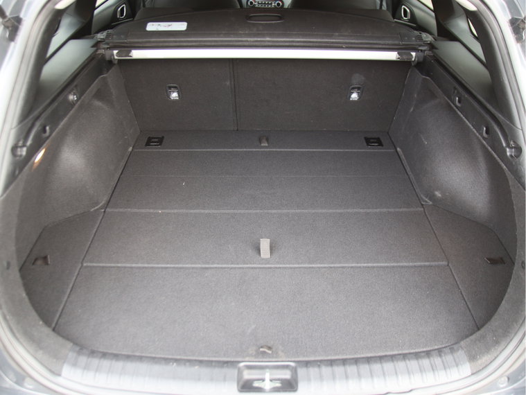 Vehicle Image 37