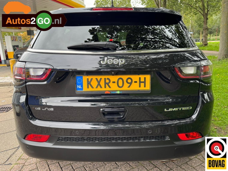 Vehicle Image 29