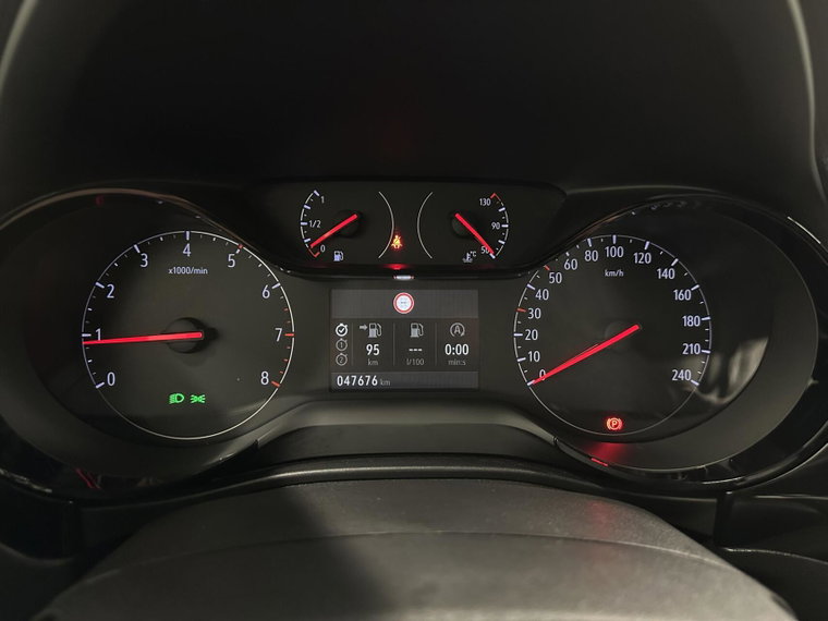 Vehicle Image 25