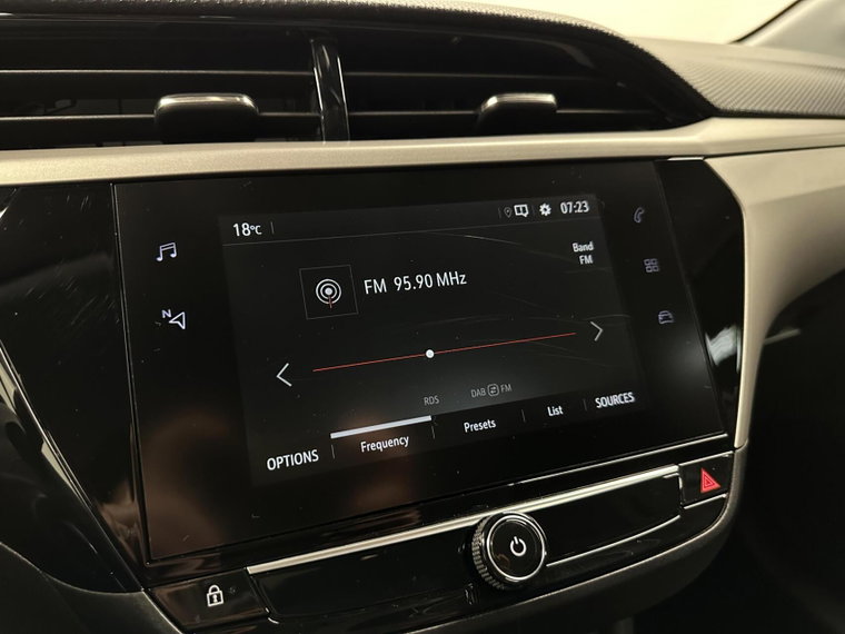 Vehicle Image 38
