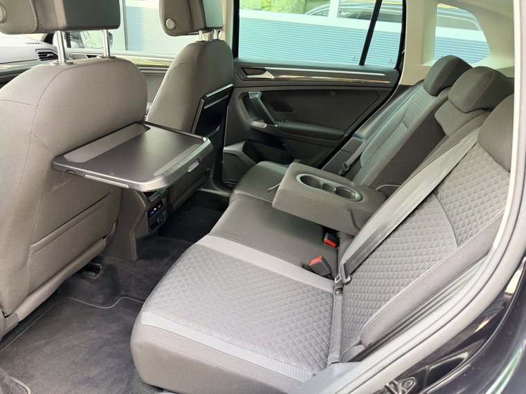 Vehicle Image 38