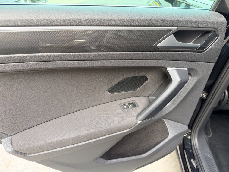 Vehicle Image 39