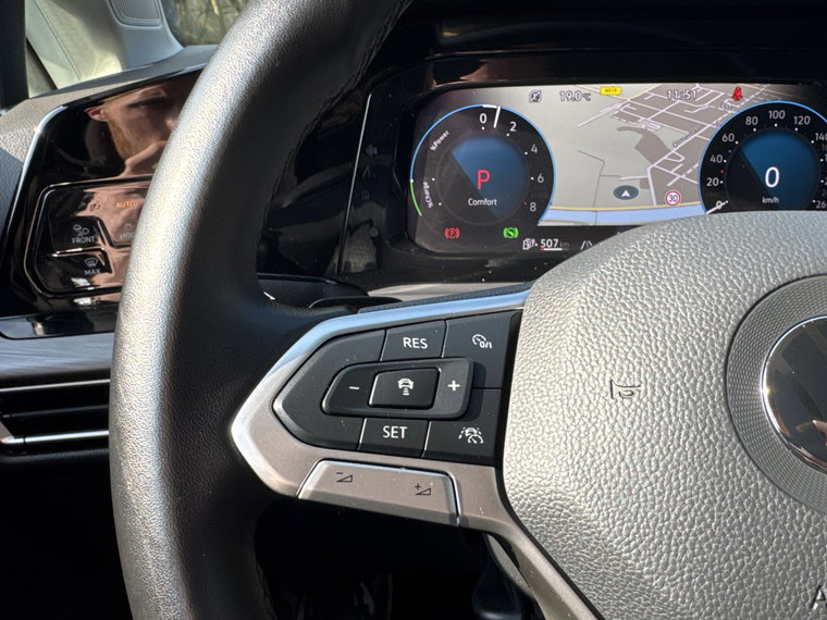 Vehicle Image 26