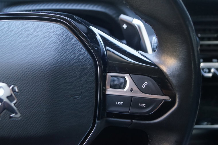Vehicle Image 22