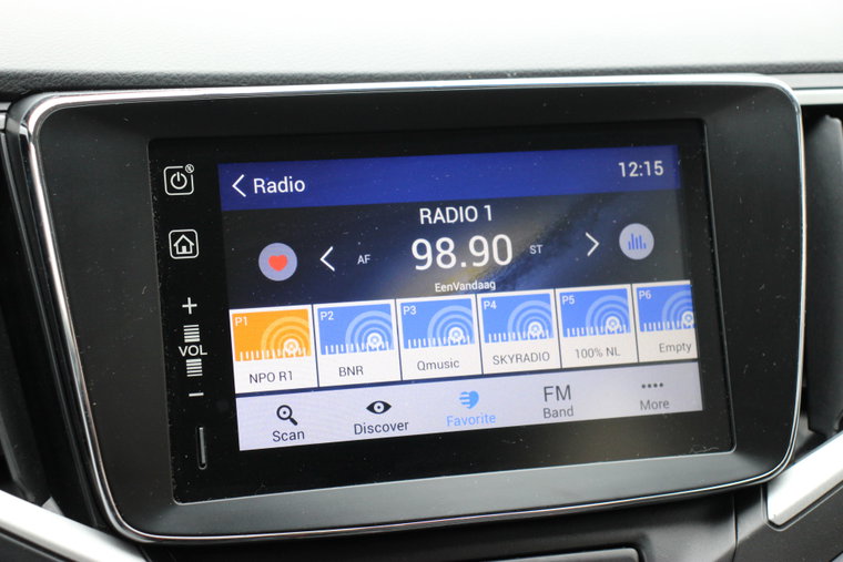 Vehicle Image 13