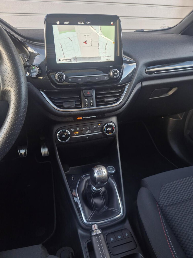 Vehicle Image 18