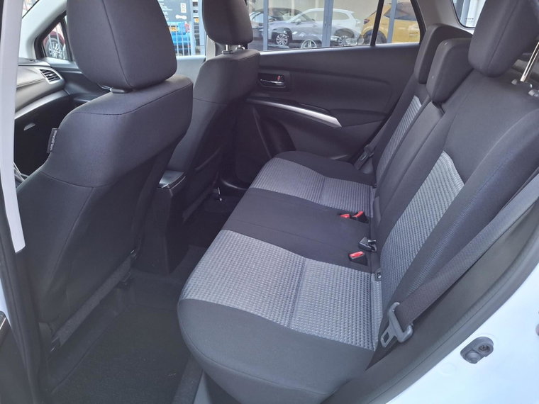 Vehicle Image 31