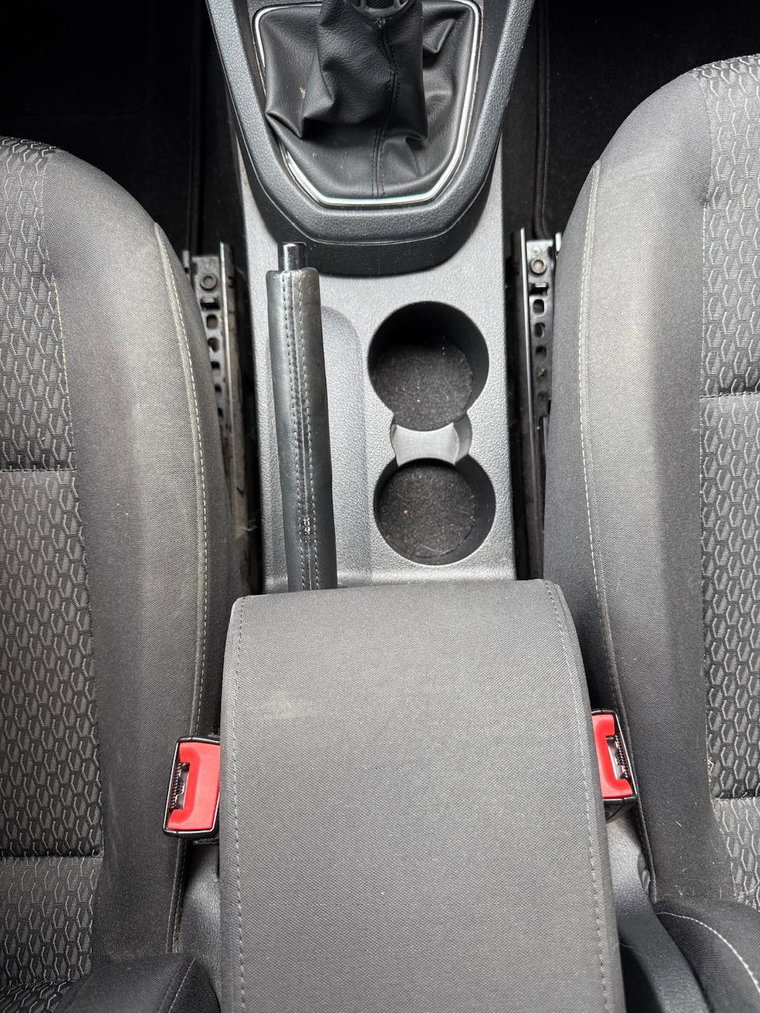 Vehicle Image 34