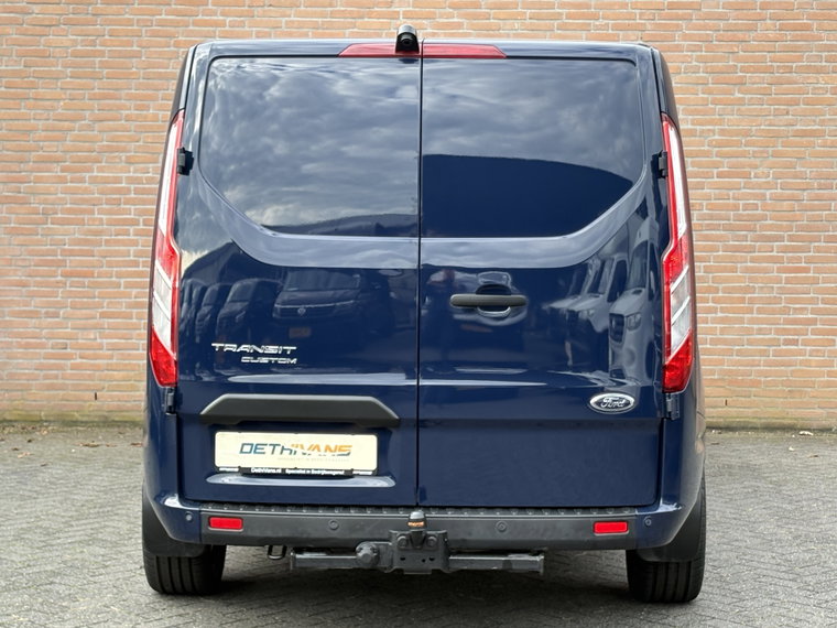 Vehicle Image 24