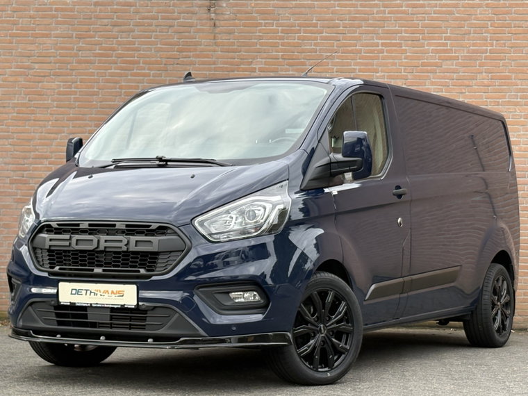 Vehicle Image 32
