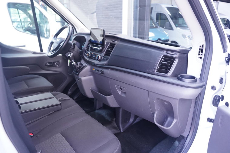 Vehicle Image 21