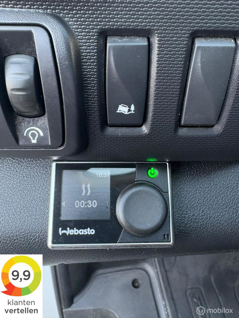 Vehicle Image 24