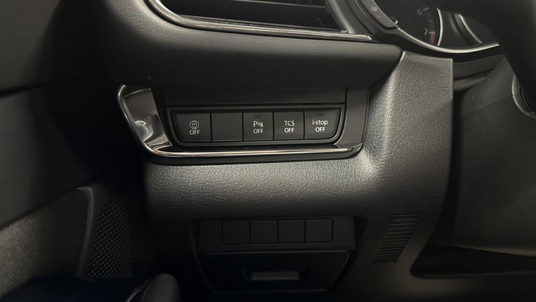 Vehicle Image 29