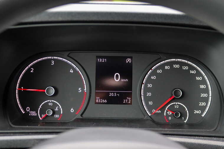 Vehicle Image 25