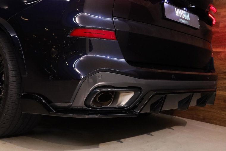 Vehicle Image 38