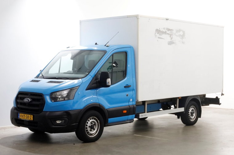 Vehicle Image 8