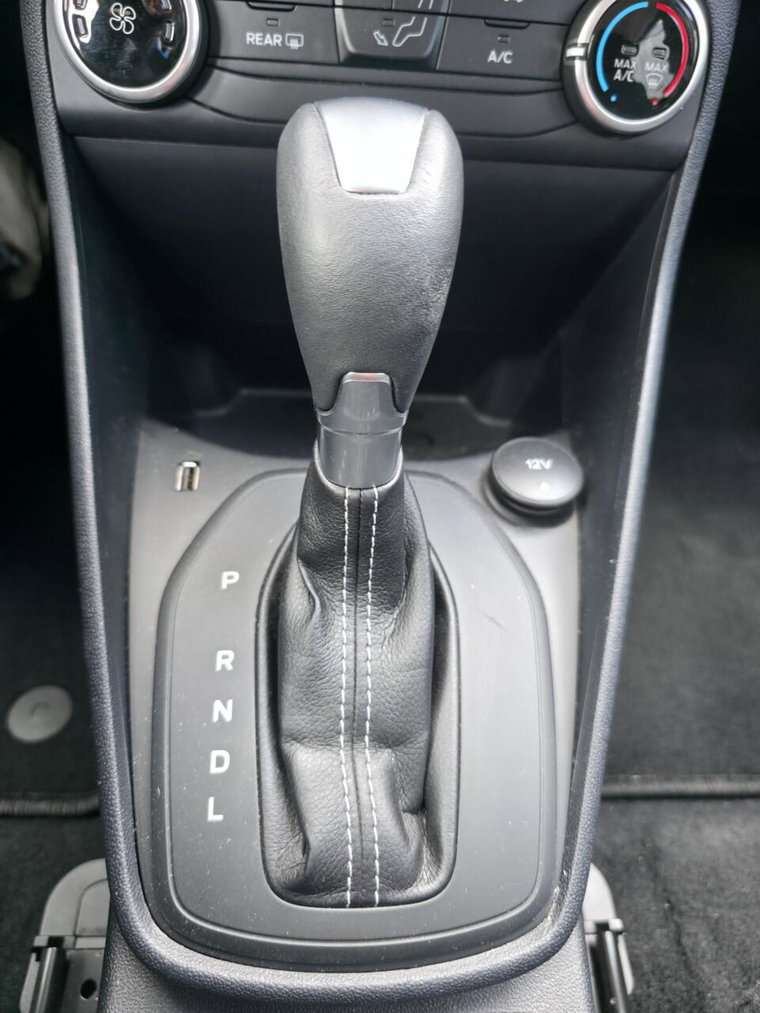 Vehicle Image 21