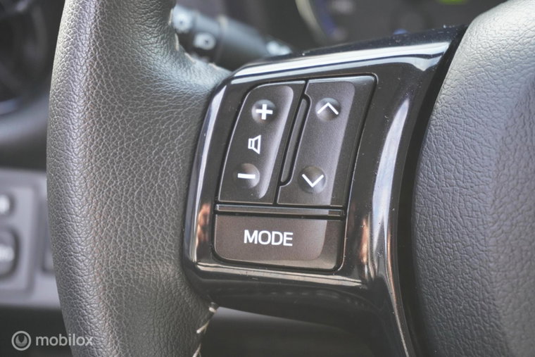 Vehicle Image 24