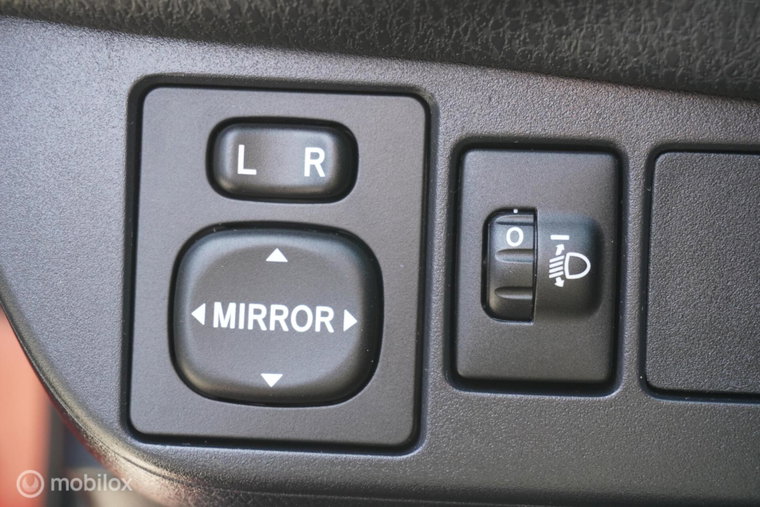 Vehicle Image 28