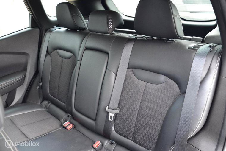 Vehicle Image 45
