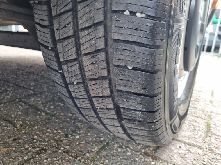 Vehicle Image 32