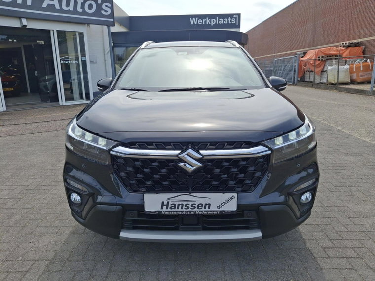 Vehicle Image 10