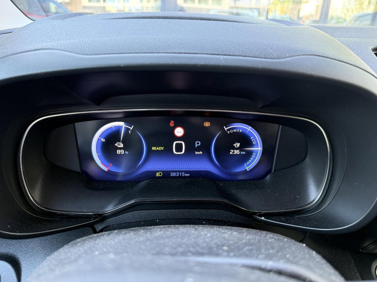 Vehicle Image 19