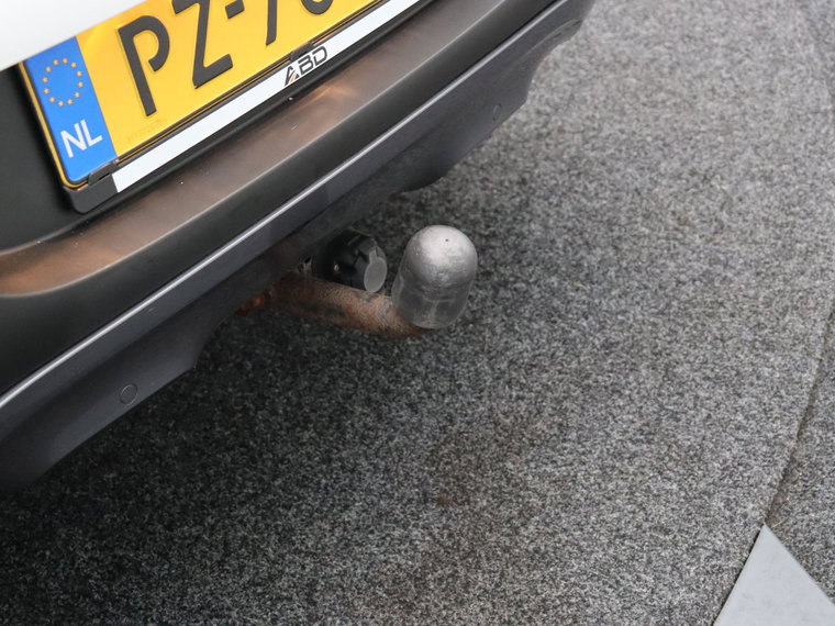 Vehicle Image 38