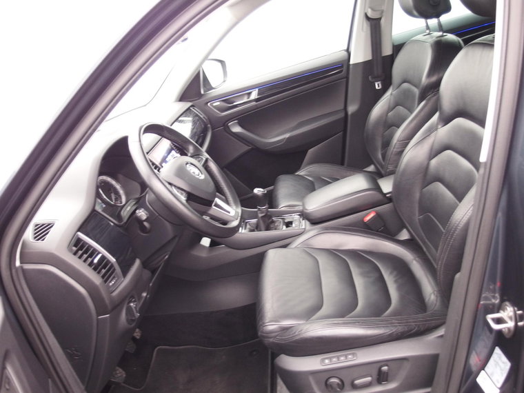 Vehicle Image 22