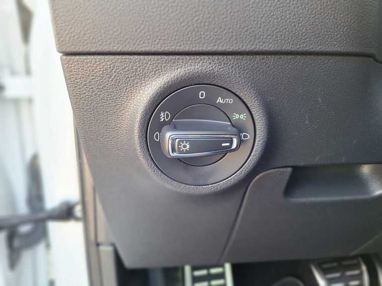 Vehicle Image 38